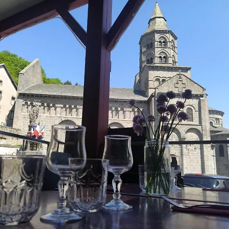 Hotell Restaurant Notre Dame 2*